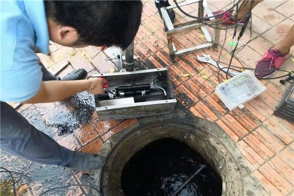 Online monitoring of cod, ammonia nitrogen sensor for ddrainage pipeline