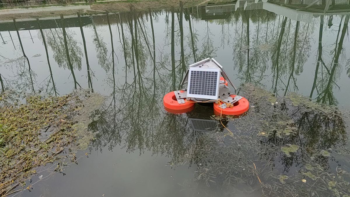 Solar Power Buoy for Water quality monitoring